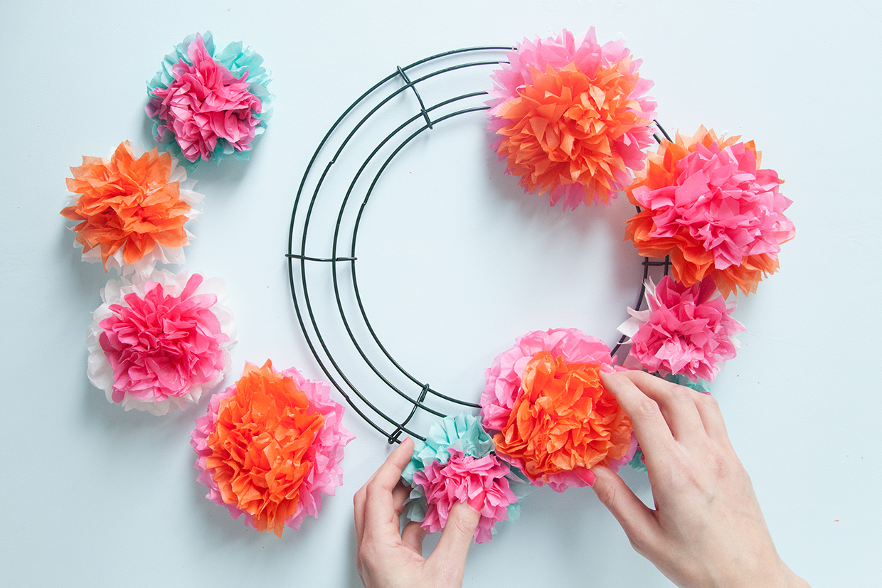 Tissue Paper Flower Wreath Maker Crate