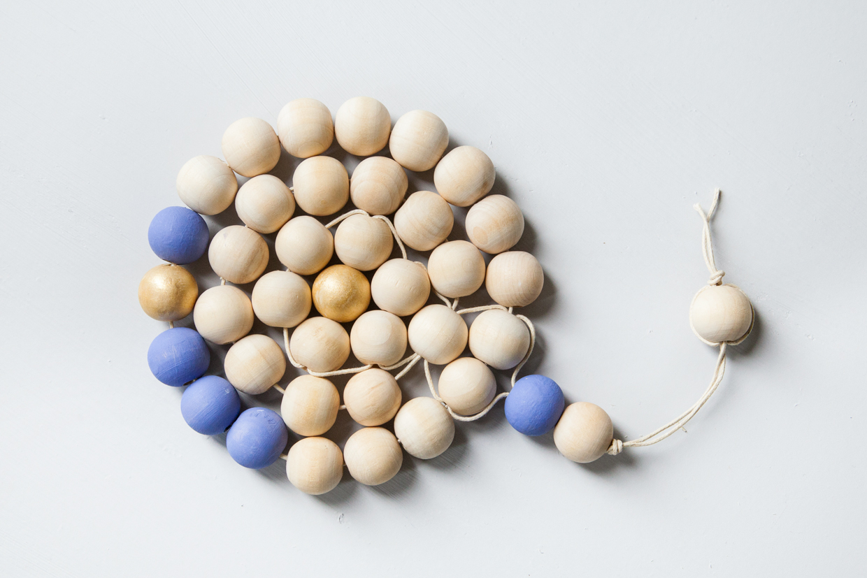 Wood Beaded Trivet Maker Crate