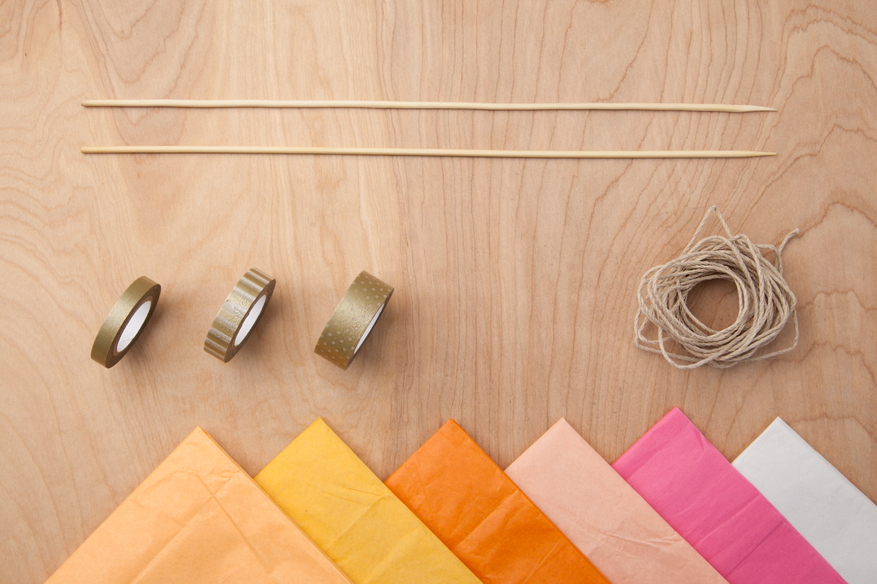 Fringed Tissue Paper Garland Maker Crate