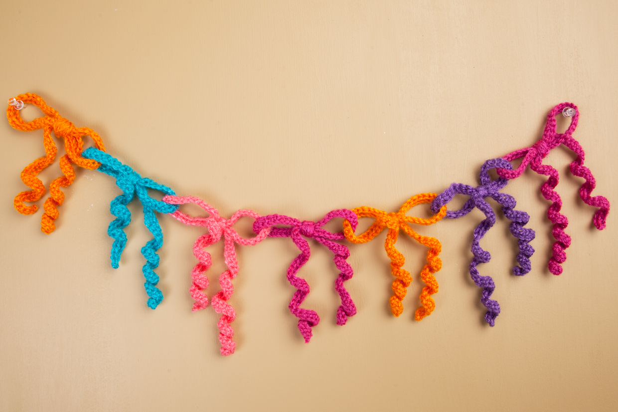 Crocheted Garland Maker Crate